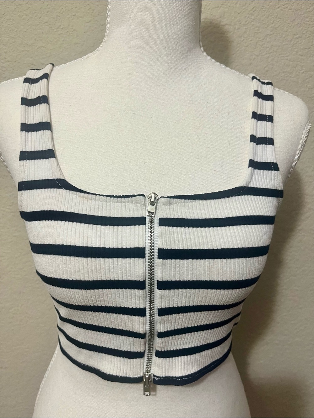 Zara Striped Ribbed Zip-Front Crop Tank Top - White & Black